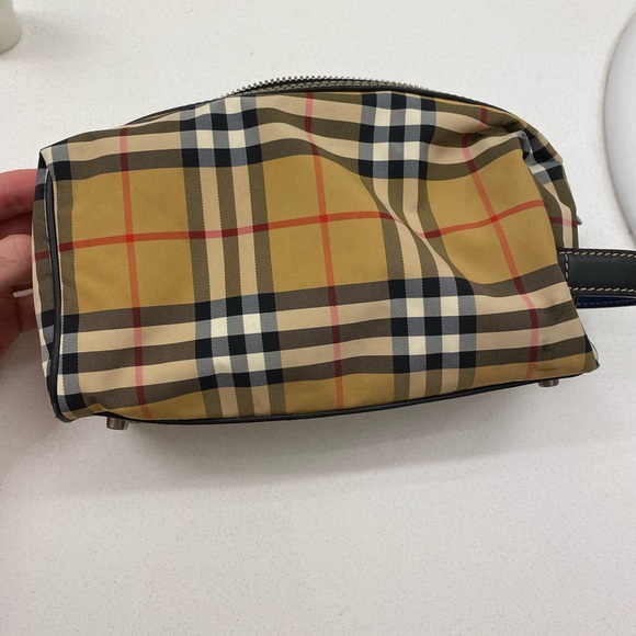 Burberry toiletry bag. - Picture 2 of 2